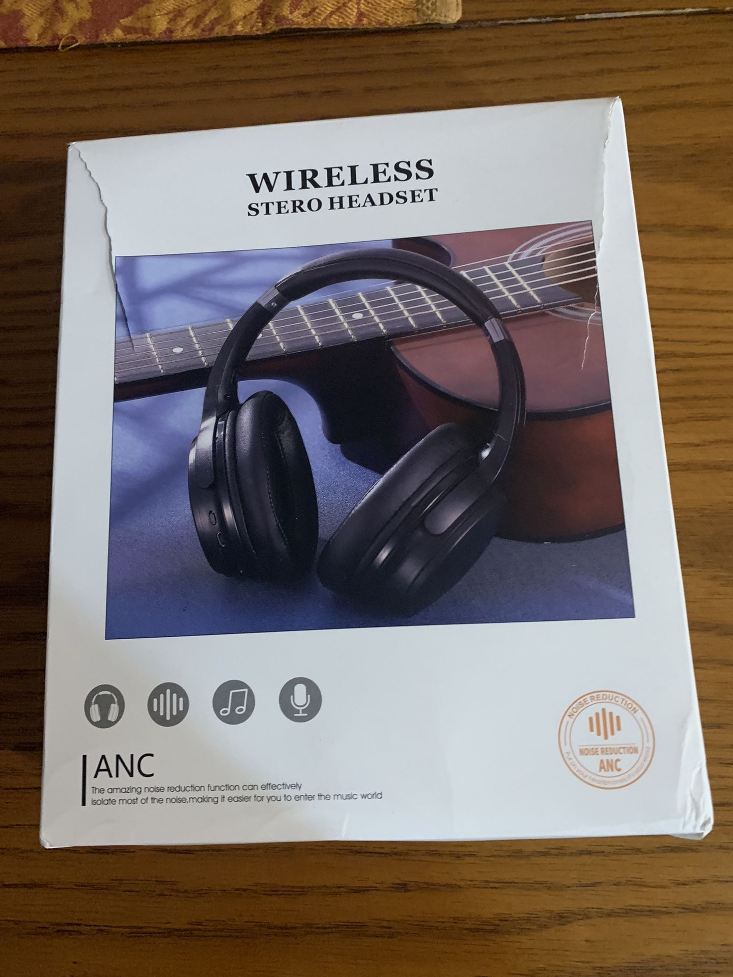 Wireless Stereo Headset NEW