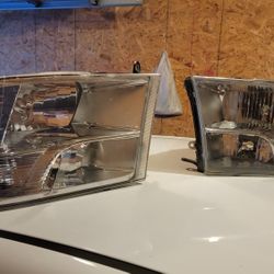 Headlights RAM 4th Gen 2009 - 2018 Parts
