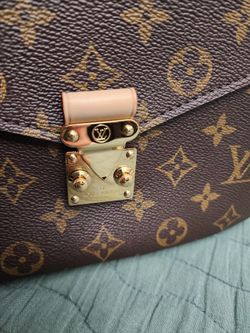 Louis Vuitton Crossbody Bag