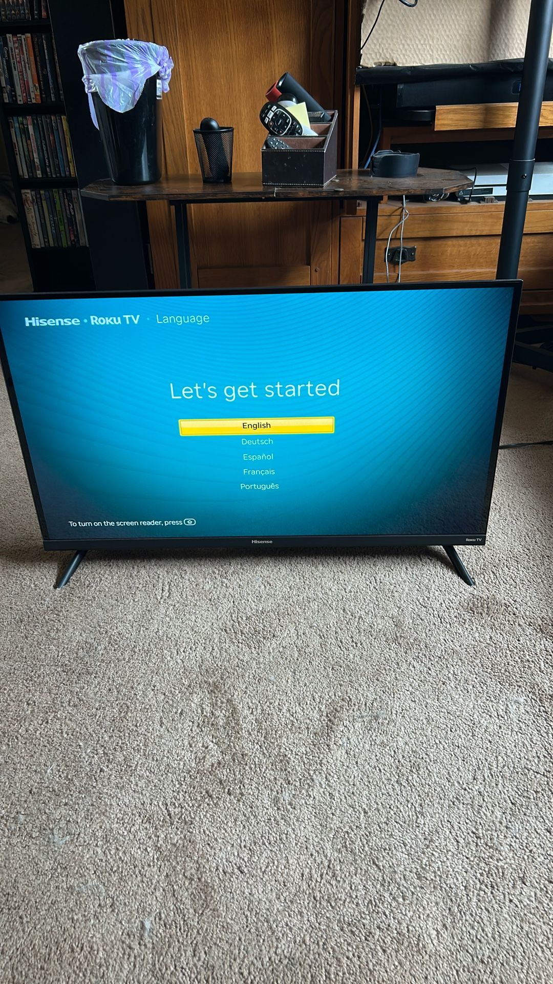 Hisense 32-Inch Class H4 Series HD Roku Smart TV (32H4030F3) - 720P HD LCD Screen, LED TV, DTS TruSurround Sound, Motion Rate 120, Gmaing Mode