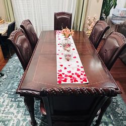 Dinning Table 