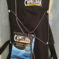 NWT Black CamelBak Classic 70oz