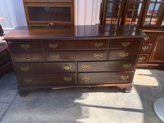 Ethan Allen 10 Drawer Dresser Buffet On Rollers $225 OBO!