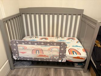 Crib/ toddler bed