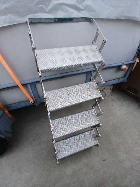 Scissors Stairs
