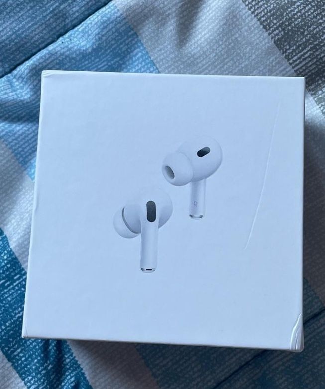 Apple Airpod Pros 2nd Generation (NOISE CANCELLATION)