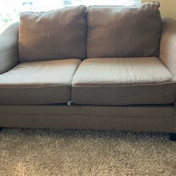 Mor Furniture Sofa and Loveseat Set 