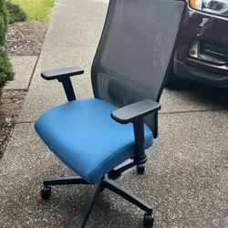 Ergonomic Office Chair 