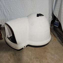 Extra Large Dogloo 50.500 X 39.500 X 30.000