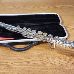 Aria Student Flute Model 1851 with Case