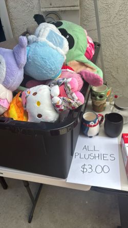 Plushies on Sale each $3