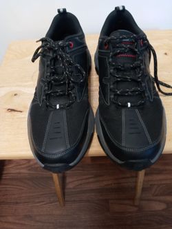 MEN'S SKECHERS WORK SHOES