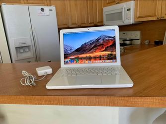 MacBook Apple 