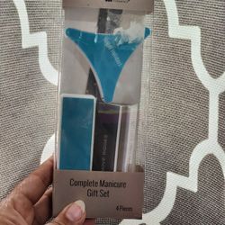 Manicure Buffer Set (1 Available)