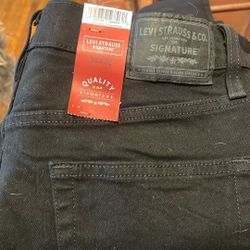 Levis Strauss Signature Men’s Jeans