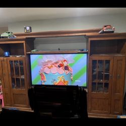 TV Entertainment Unit Wall Unit