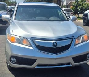 SALVAGE Acura 2015 has 98250 miles
