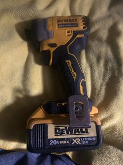 Dewalt drill with battery