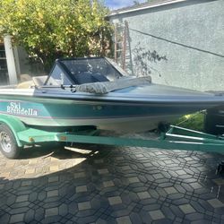 1993 Ski Brendella Boat