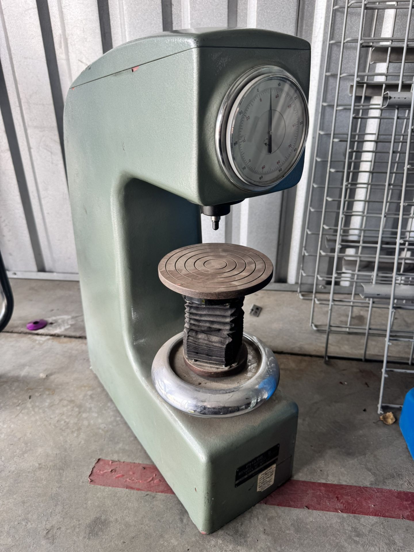 Rockwell Hardness Tester 