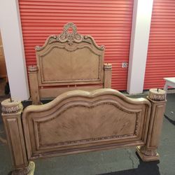 Queen Bed And wardrobe 