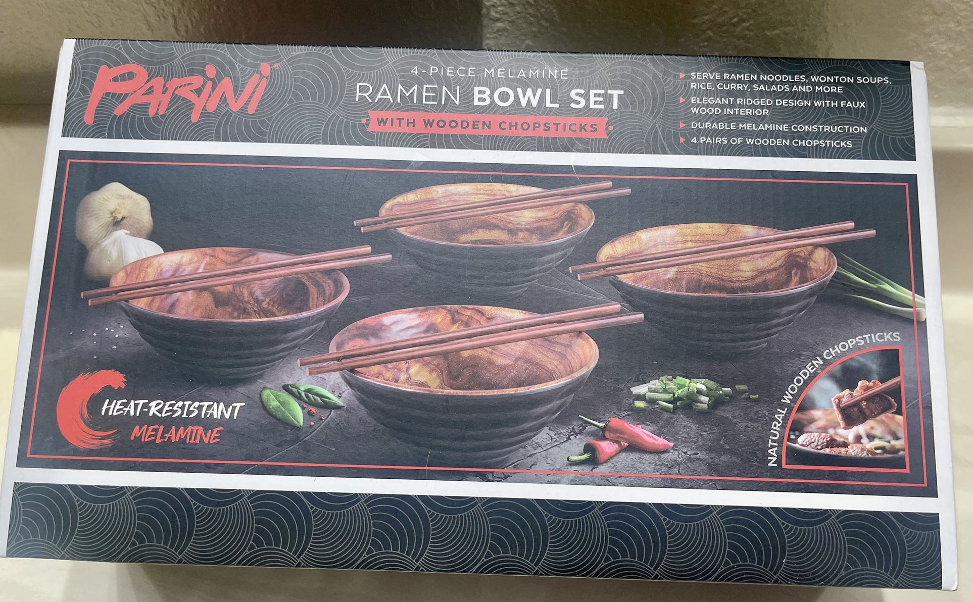 Parini 4 piece Melamine Ramen Bowl Set with Wooden Chopsticks