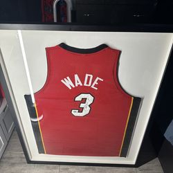 Miami Heat Dwayne Wade  signed