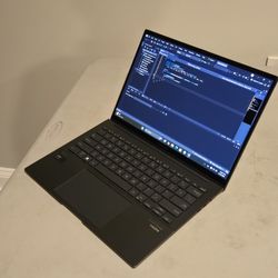 Asus Vivobook Core Ultra 5 512gb OLED 14"