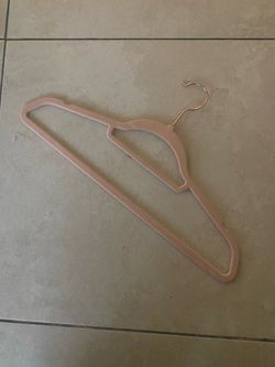 20+ Pink velvet hangers