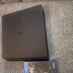 PS4 Slim With Games 