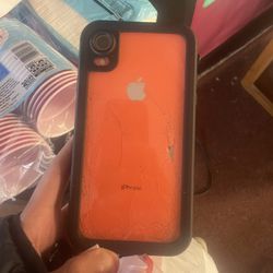 IPHONE 11/IPHONE XR *READ DESCRIPTION*