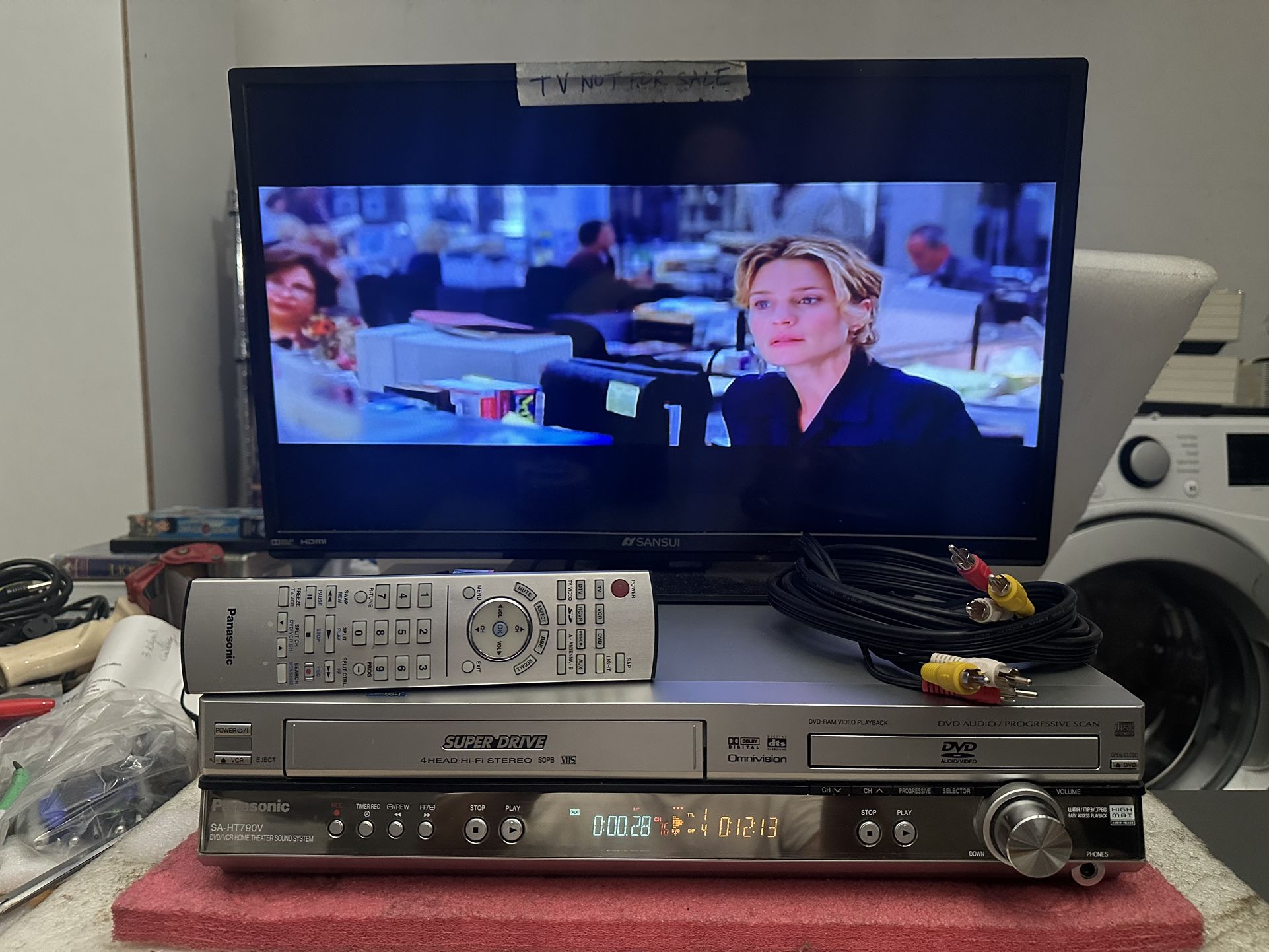PANASONIC SA-HT790V DVD/ VCR COMBO PLAYER 4 HEAD VHS W REMOTE, CABLES