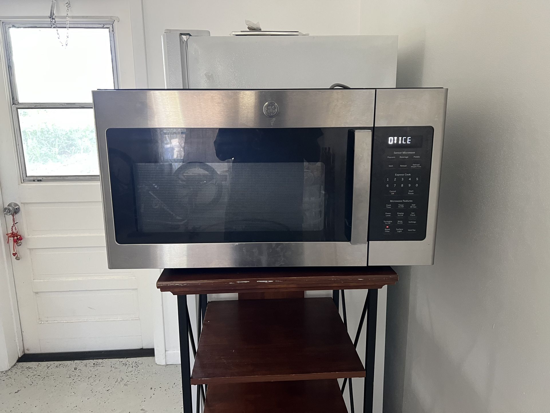 Microwave