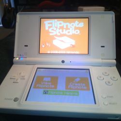 Nintendo DS Charger And 5  Kids Games