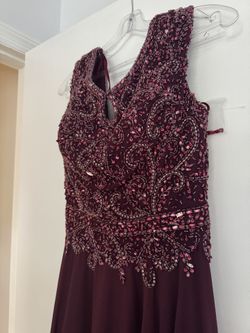 ✨ Elegant Burgundy Beaded Formal/Wedding Dress – New! ✨