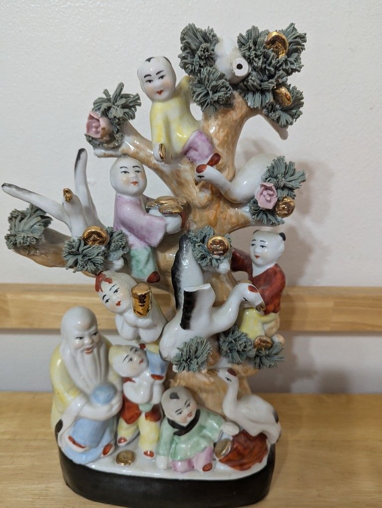 Buddha With 6 Children