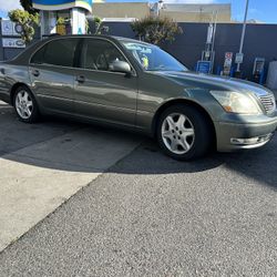 2005 Lexus LS 430