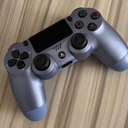 PS4 Controller