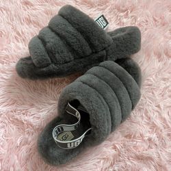 Ugg Slippers 