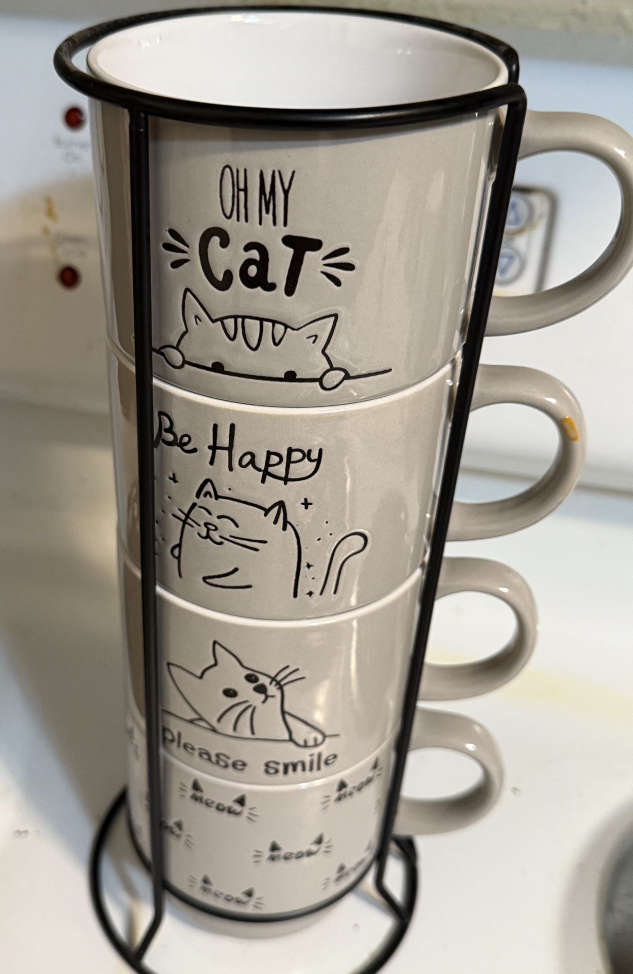 Happy cat mug tower
