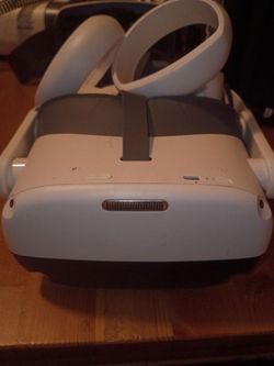Pico Neo 3 VR Headset