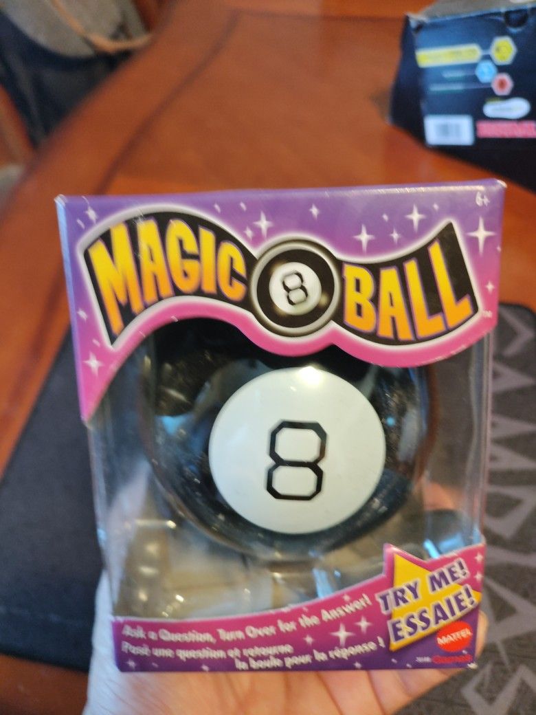 NEW CLASSIC MATTEL MAGIC 8 ( TOY GAME). PICK ⛏️ UP ONLY