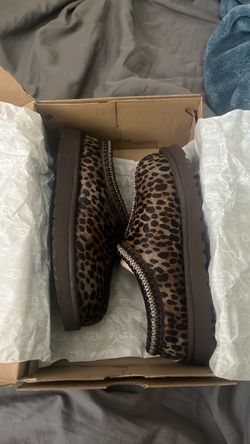 UGGs