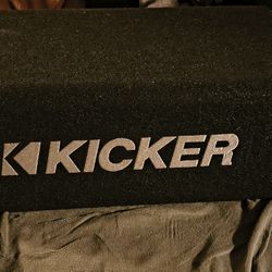 12" Kicker Comp In Down Firing Box