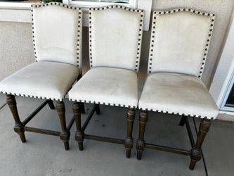 3 counter height bar stools