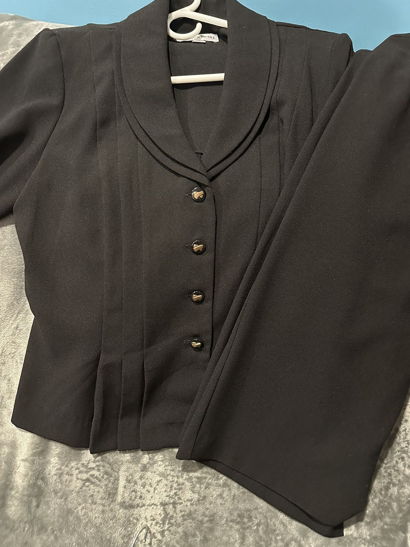 Ladies Suit