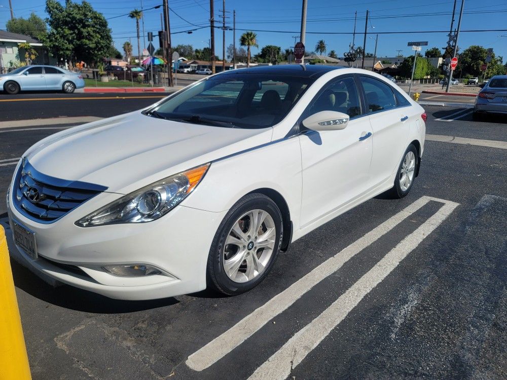 2013 Hyundai Sonata Hybrid Review & Ratings | Edmunds 2013 Hyundai Sonata