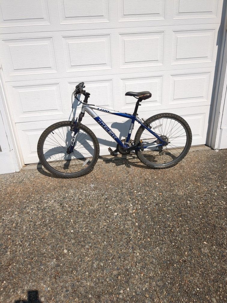 Trek 3700