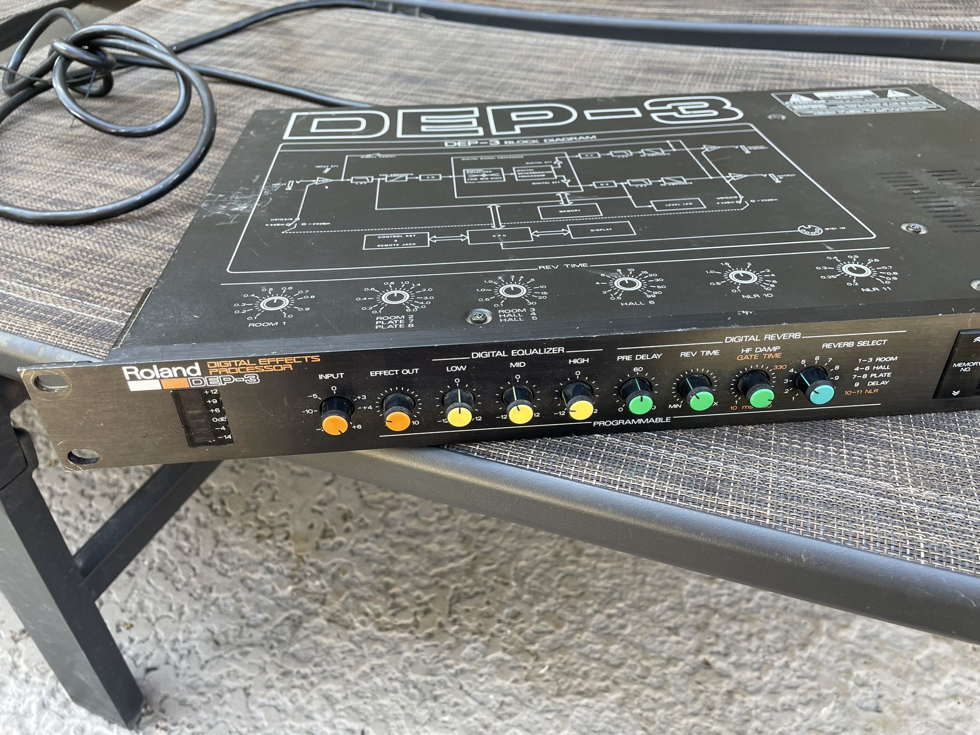 Roland DEP-3 Digital Reverb / Delay