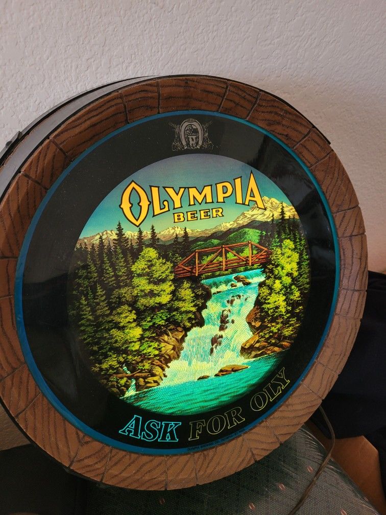 Vintage Lighted Beer Sign Oly On Tap Olympia. Man Cave